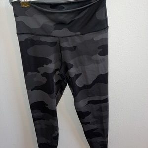 AERIE camo leggings